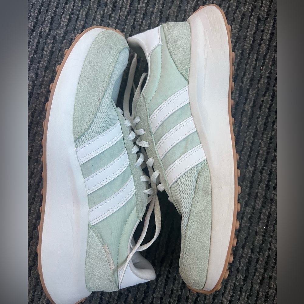 Adidas tennis shoes